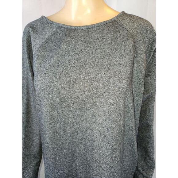 Danskin Long Sleeve Shirt - Picture 10 of 11